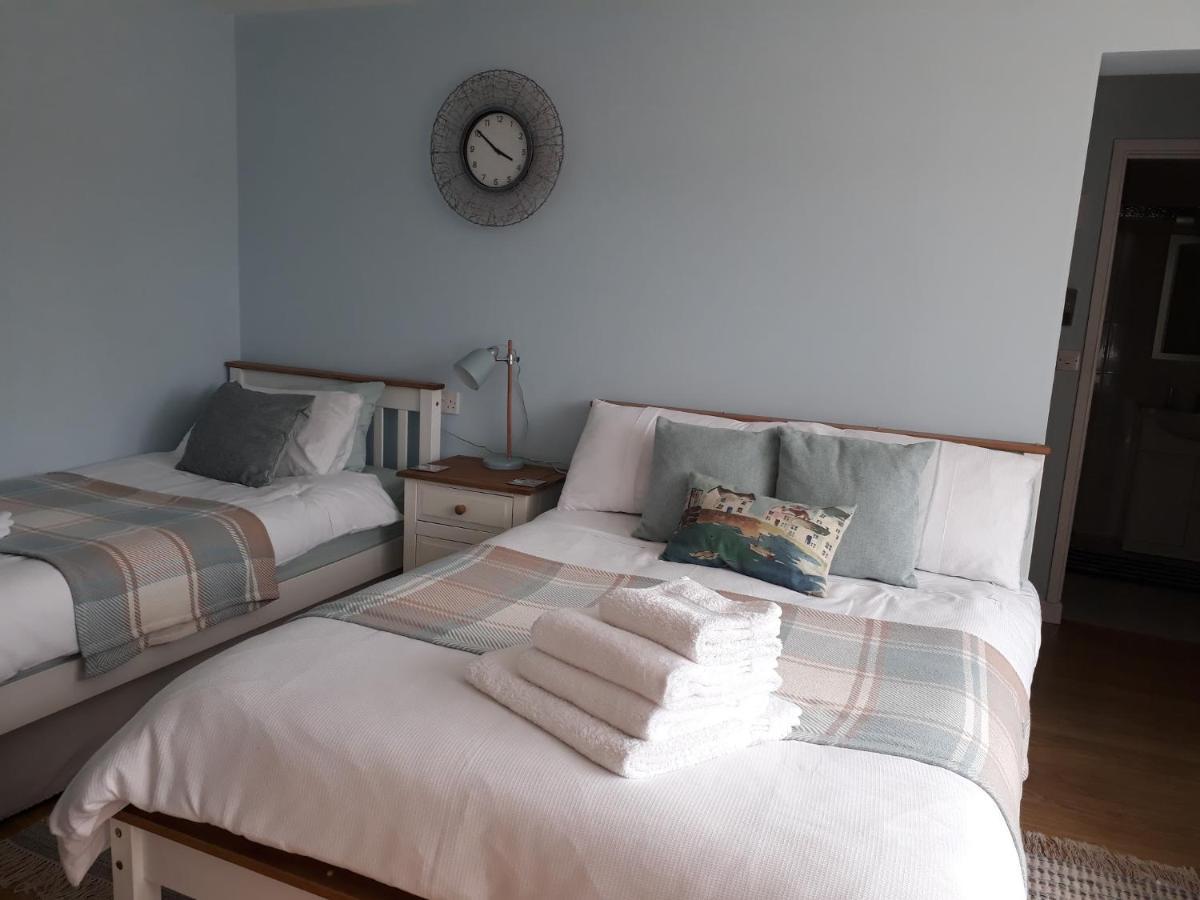 Coast 77 B&B Poole Exteriér fotografie